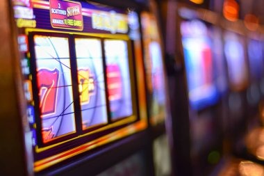 Mobile Recently Played screen showing casino sportsbook and cashback notes